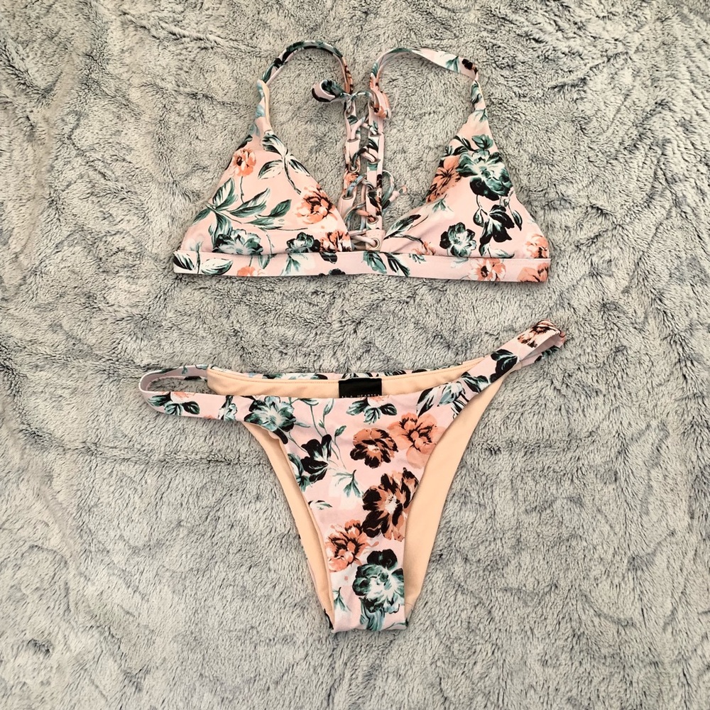Floral bikini set
